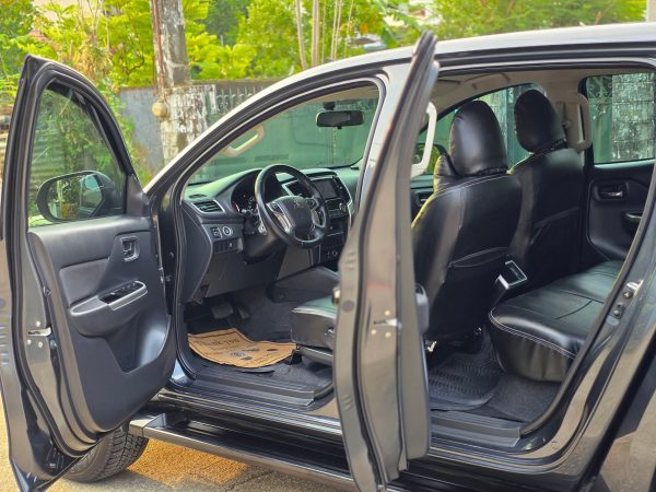 Mitsubishi Strada GLS 2024 - Image 9