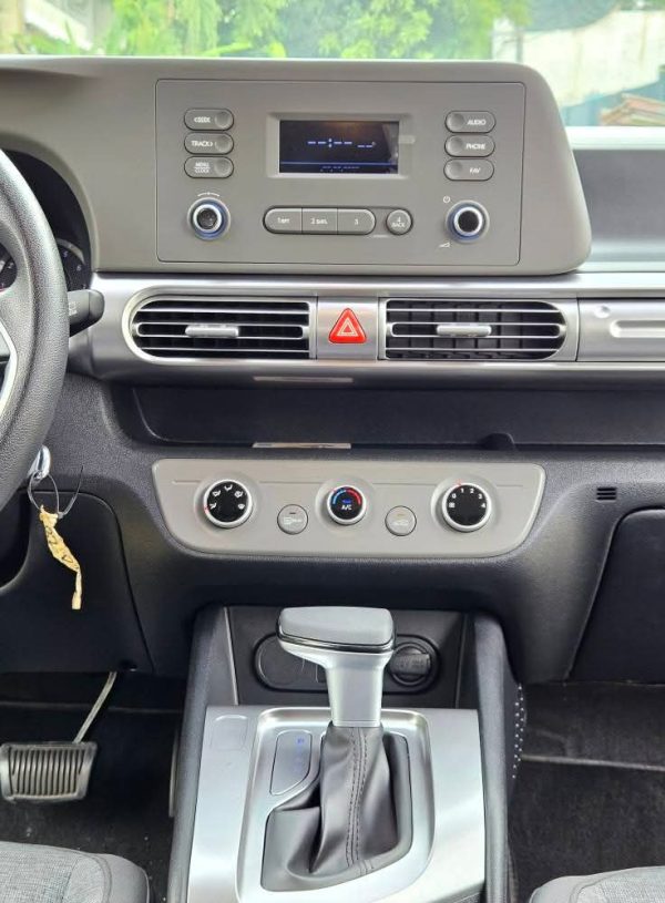 Hyundai Stargazer GL 1.5L - Image 22
