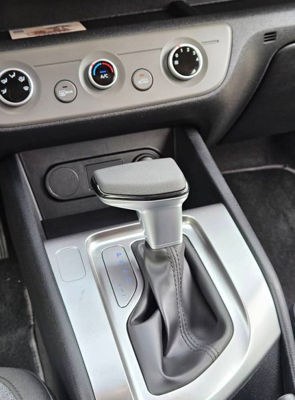 Hyundai Stargazer GL 1.5L - Image 23