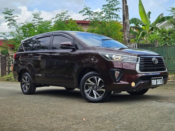 Toyota Innova 2022 E - Image 3