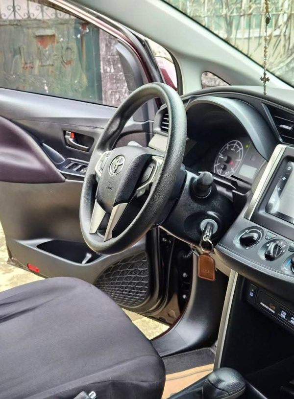 Toyota Innova 2022 E - Image 16