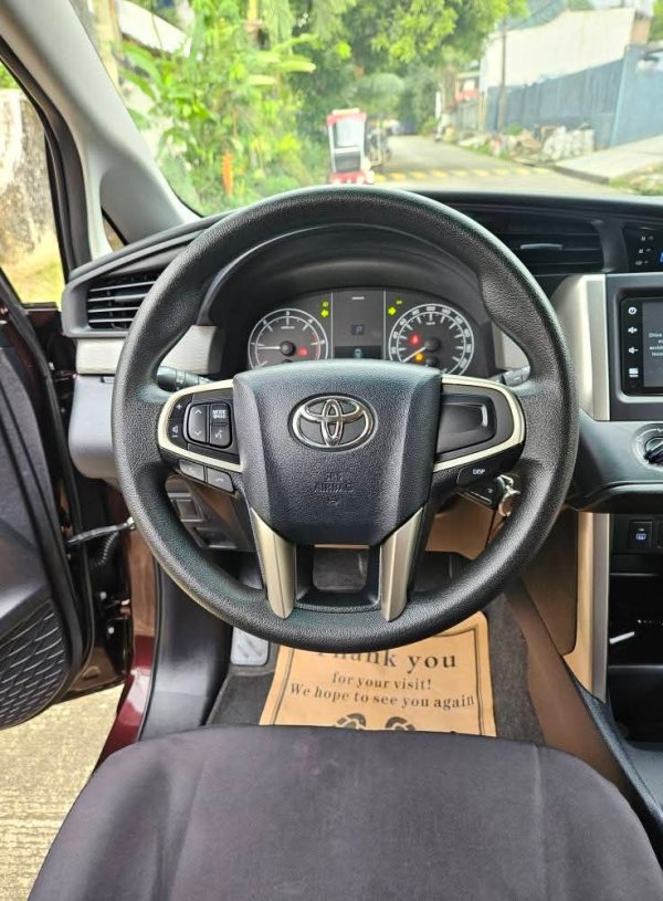Toyota Innova 2022 E - Image 21