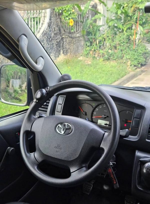<span style="color: red;font-size:20px;">SOLD</span><br>Toyota Commuter 2021 - Image 24