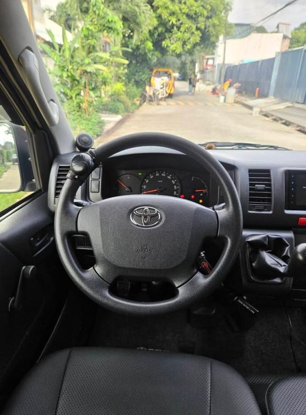<span style="color: red;font-size:20px;">SOLD</span><br>Toyota Commuter 2021 - Image 25