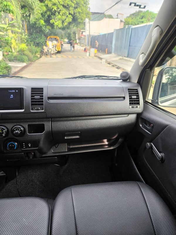 <span style="color: red;font-size:20px;">SOLD</span><br>Toyota Commuter 2021 - Image 26