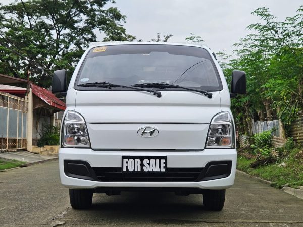 2023 Hyundai H100 Shuttle - Image 2