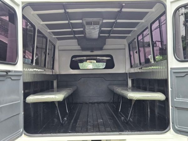 2023 Hyundai H100 Shuttle - Image 15