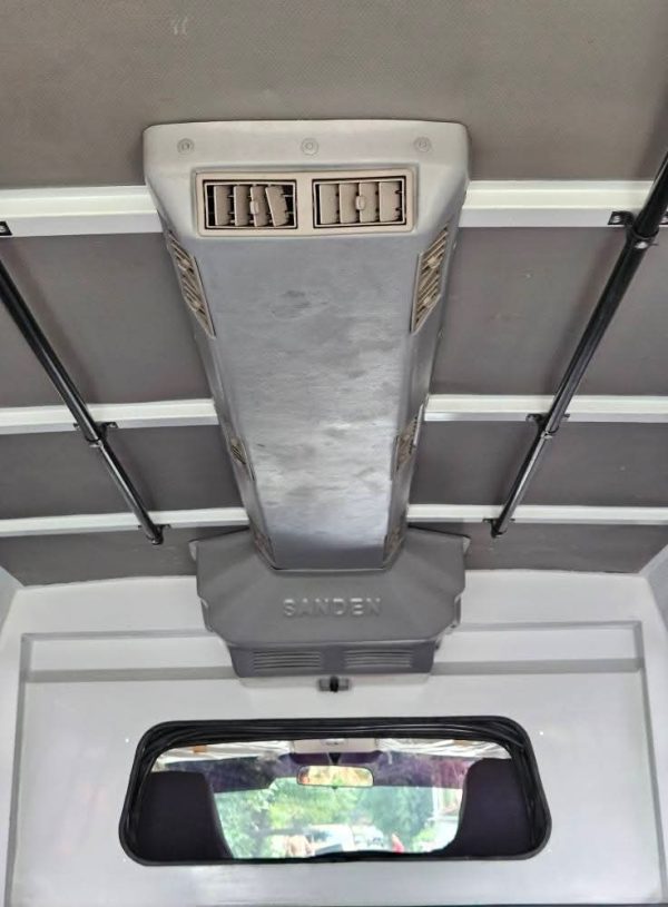 2023 Hyundai H100 Shuttle - Image 16