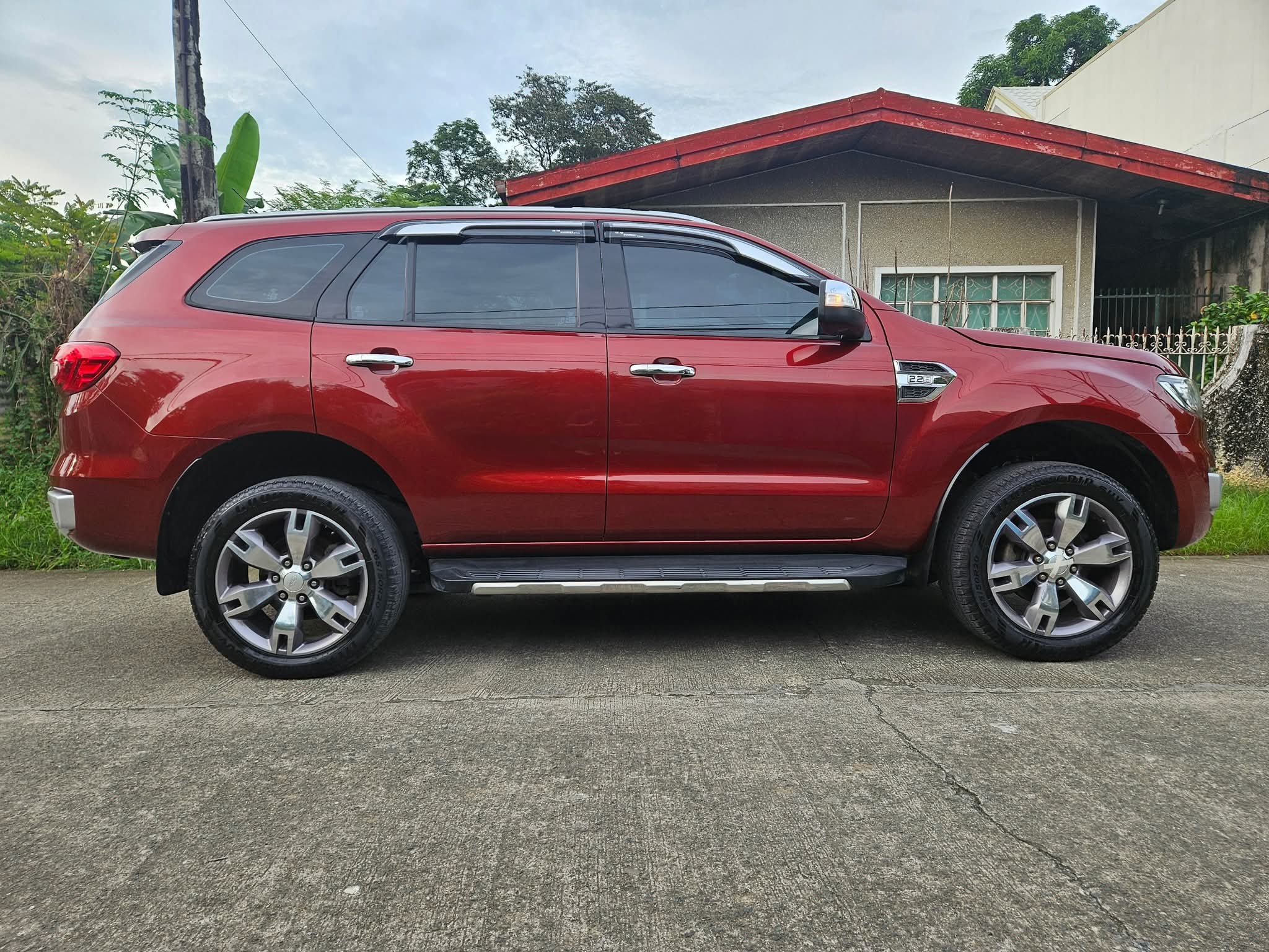 2016 Ford Everest Titanium 4x2 Model - Image 8