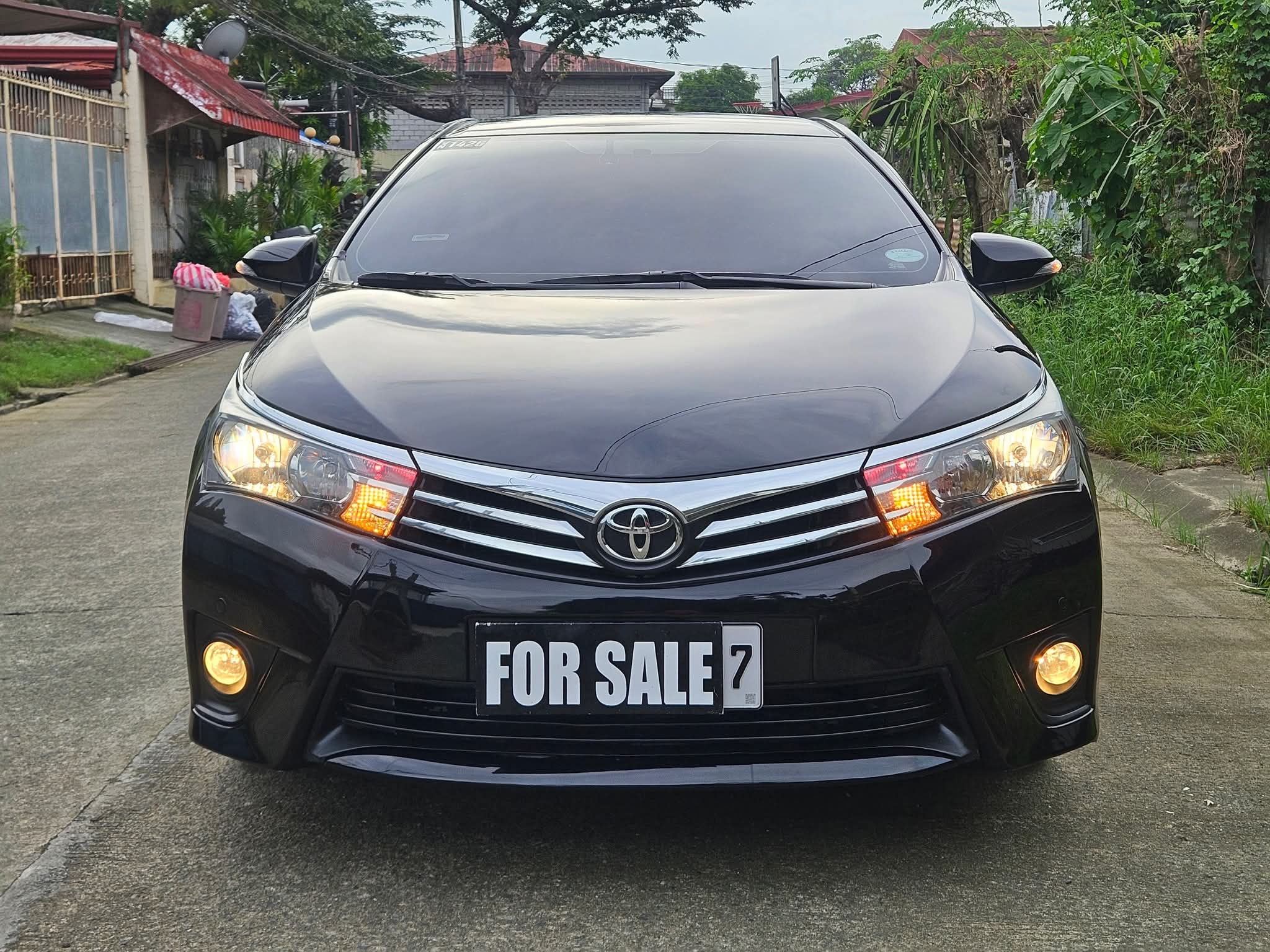 Toyota Corolla Altis 1.6L V 2017 - Image 2
