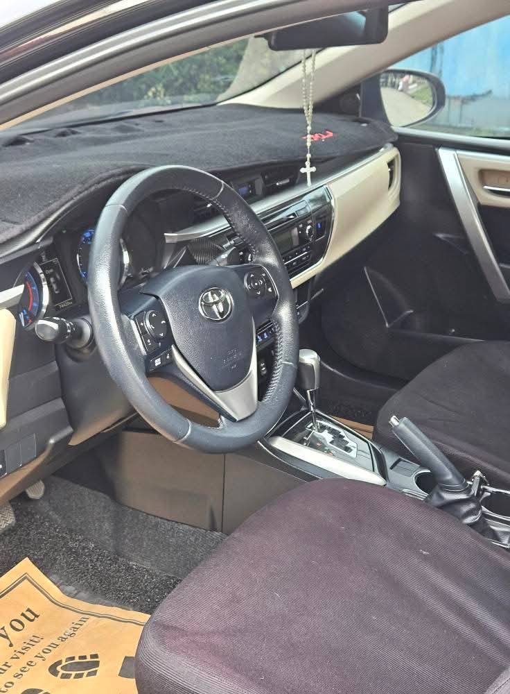Toyota Corolla Altis 1.6L V 2017 - Image 12