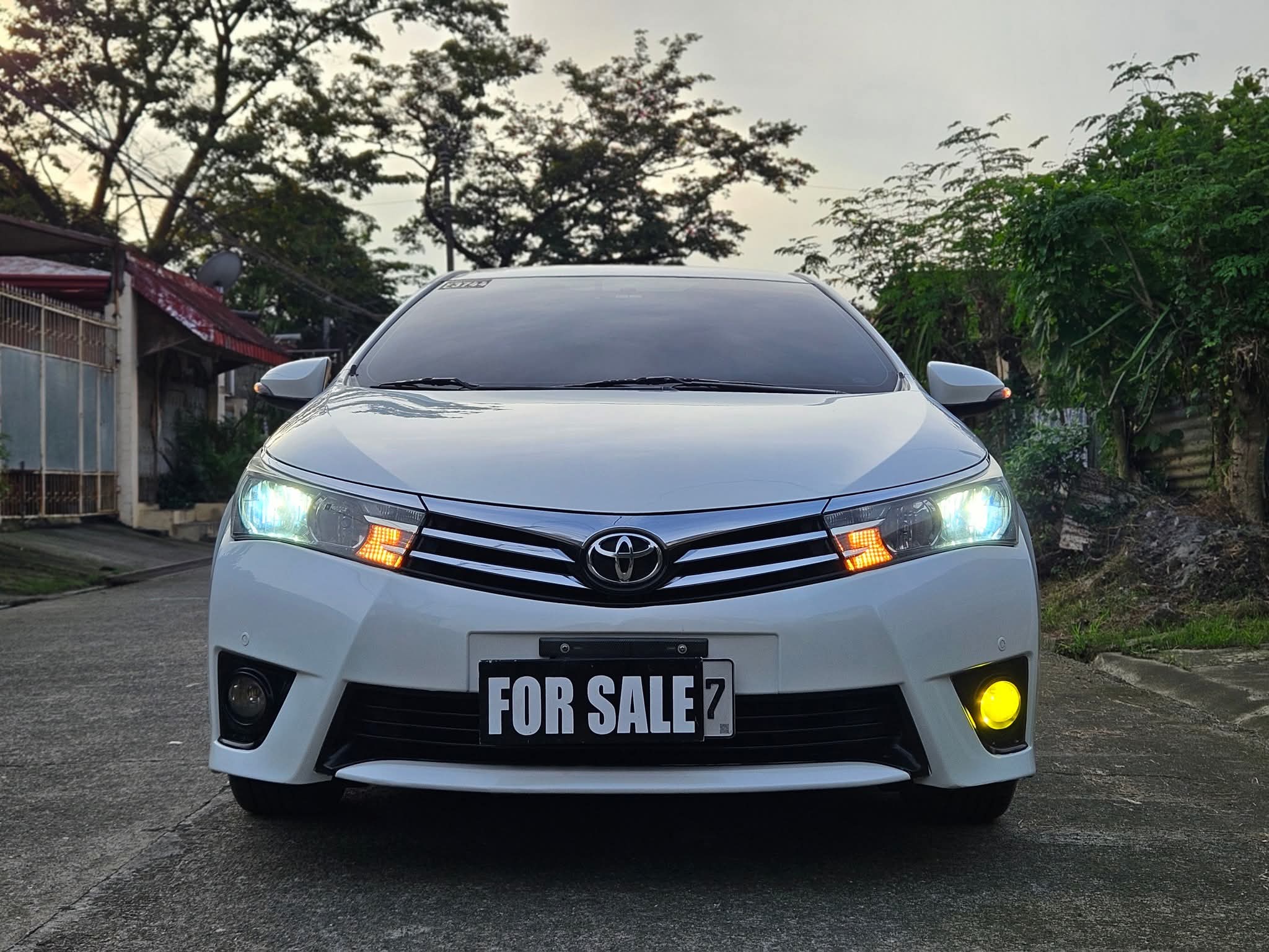 Toyota Corolla Altis 1.6L V 2017 - Image 2