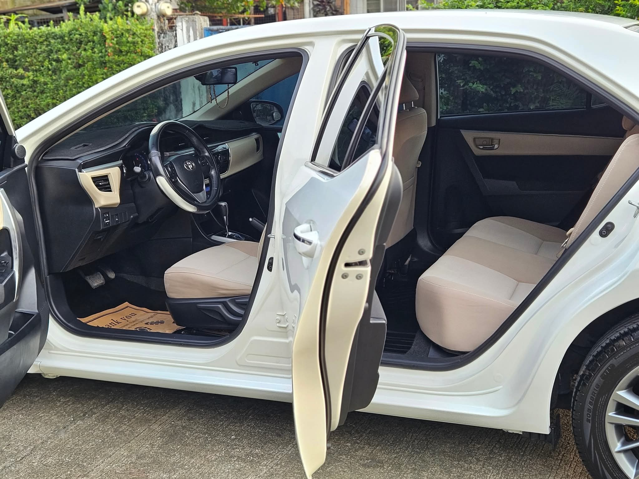 Toyota Corolla Altis 1.6L V 2017 - Image 9