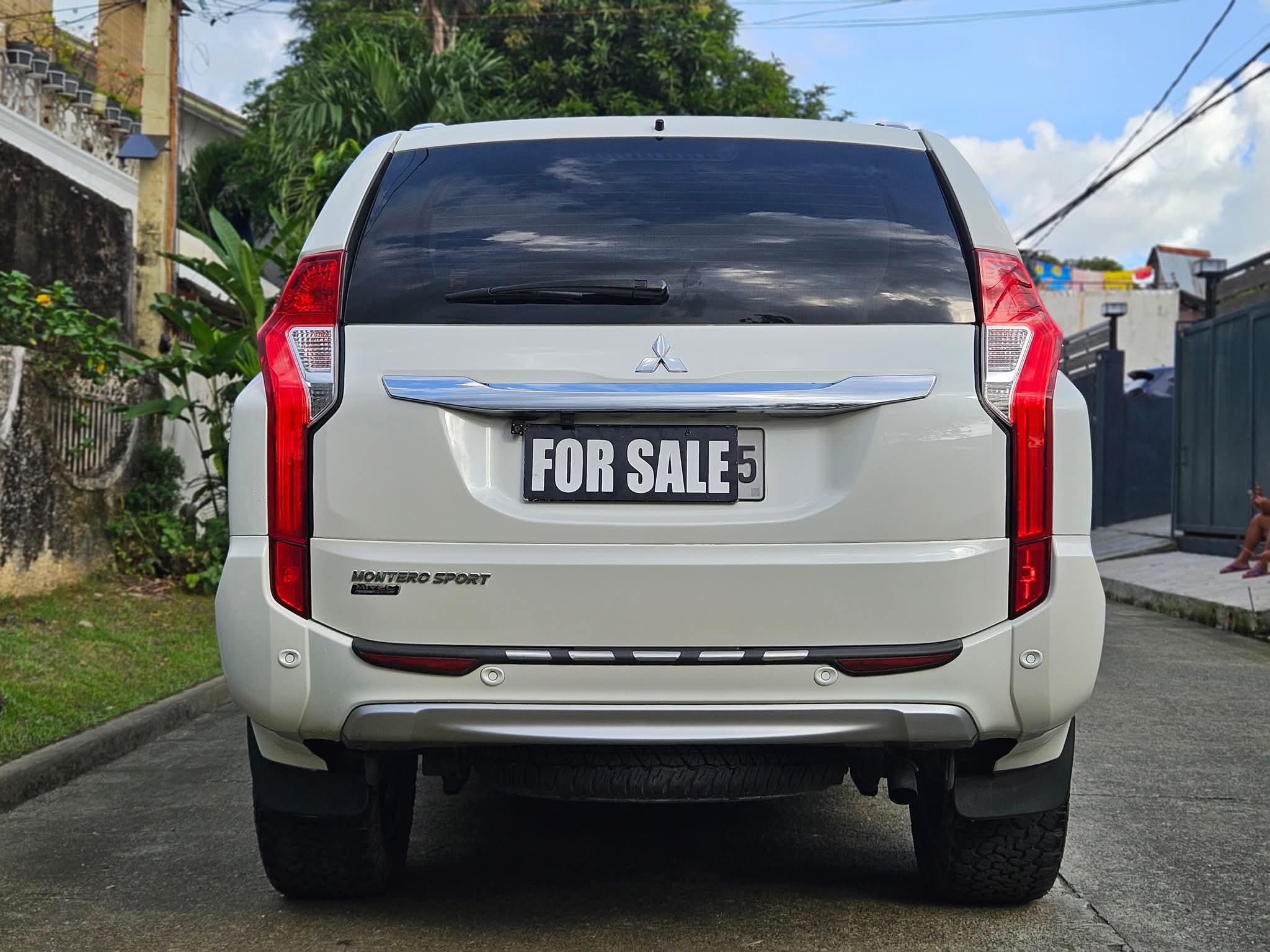 Mitsubishi Montero Sports GLS - Image 5