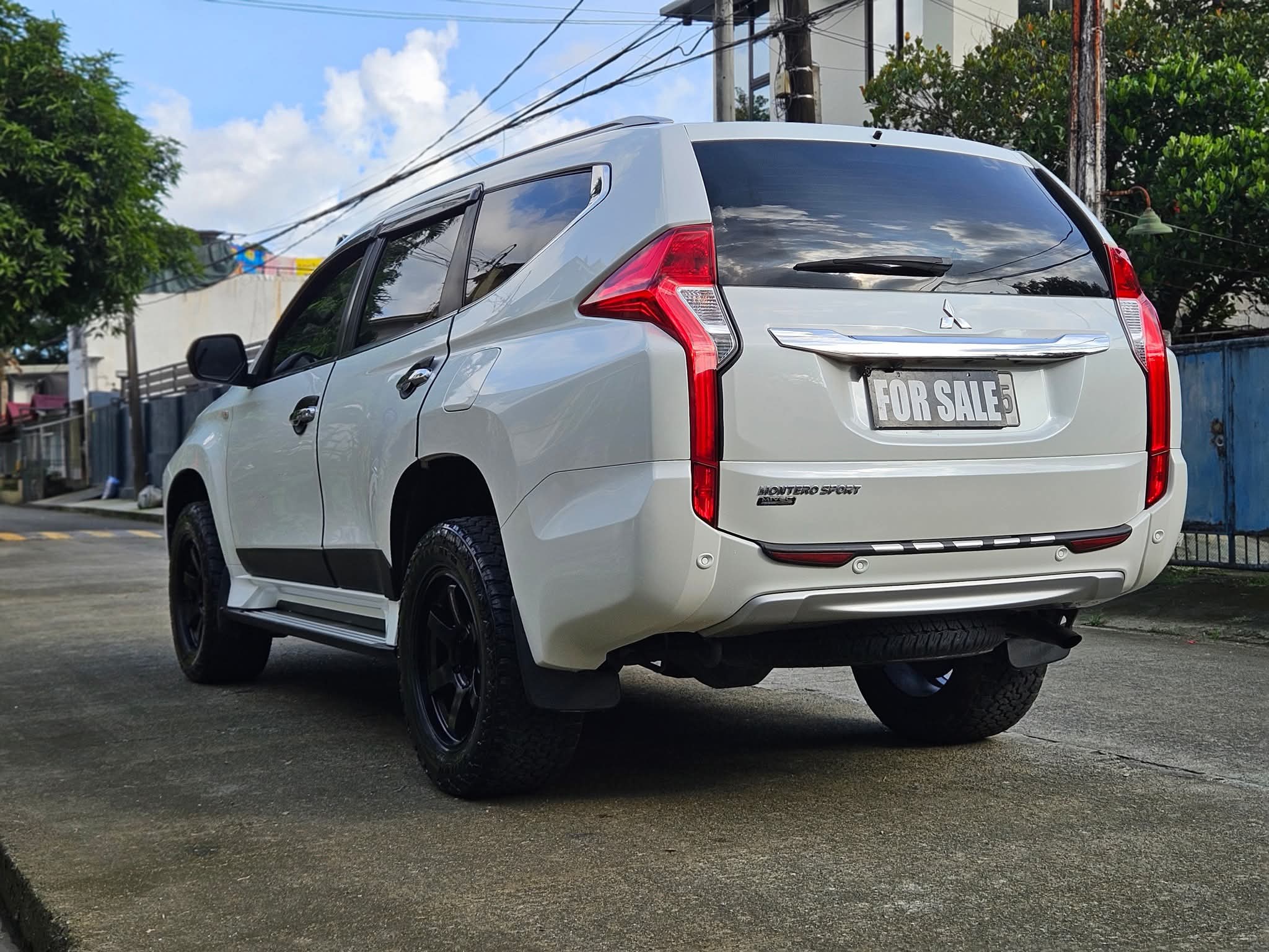 Mitsubishi Montero Sports GLS - Image 6