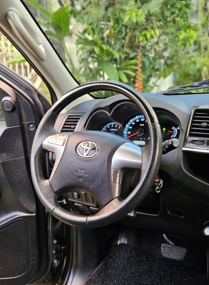 Toyota Fortuner G 2.4L D4D 2014 - Image 10