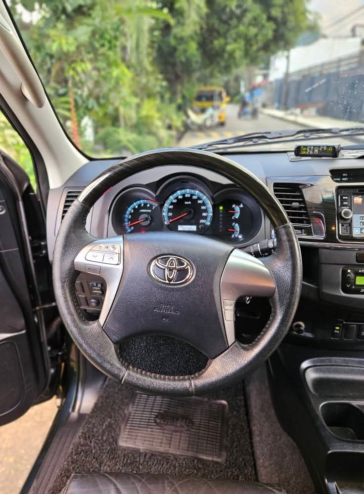 Toyota Fortuner G 2.4L D4D 2014 - Image 11