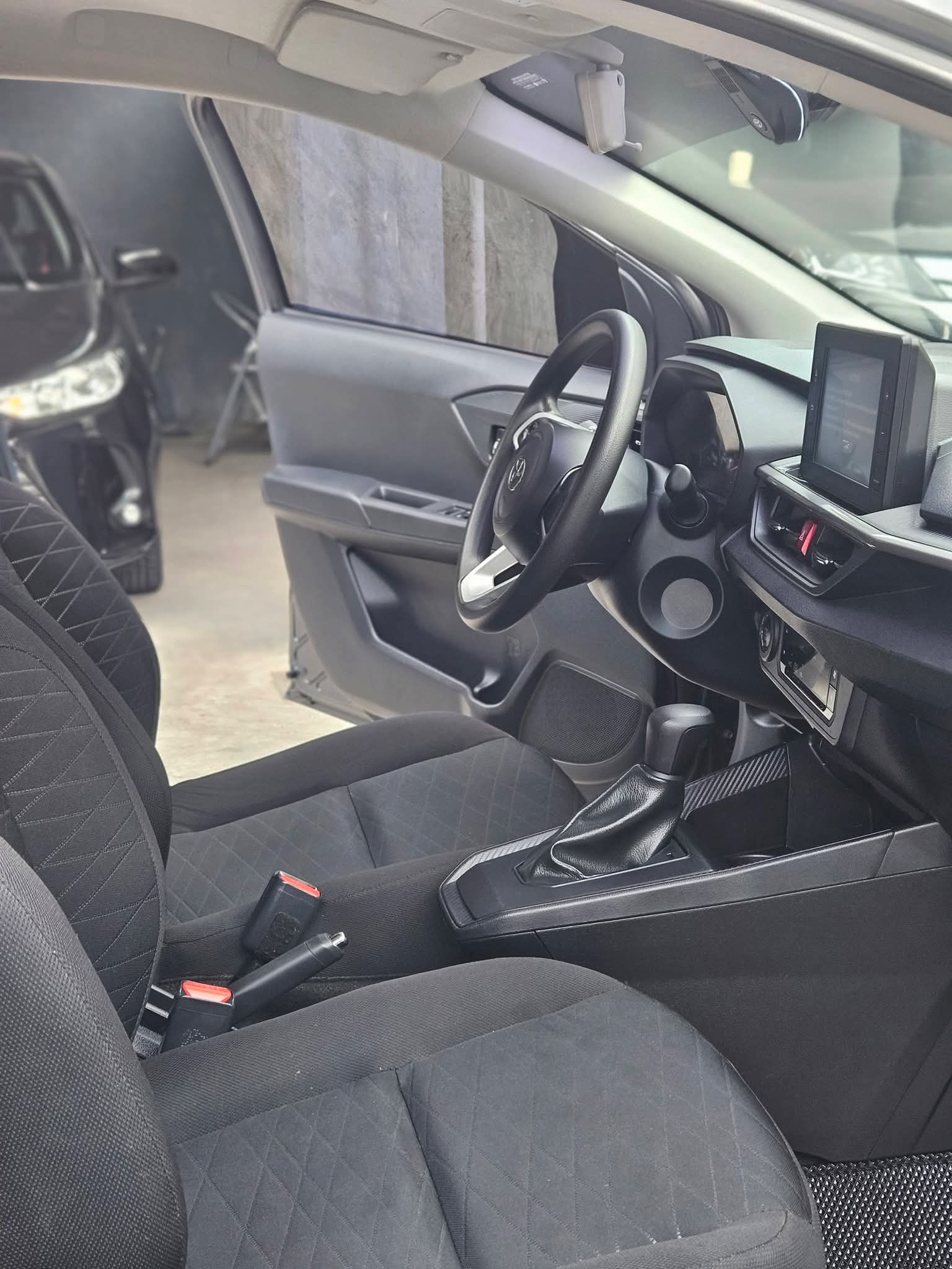 Toyota Wigo G 2023 - Image 8