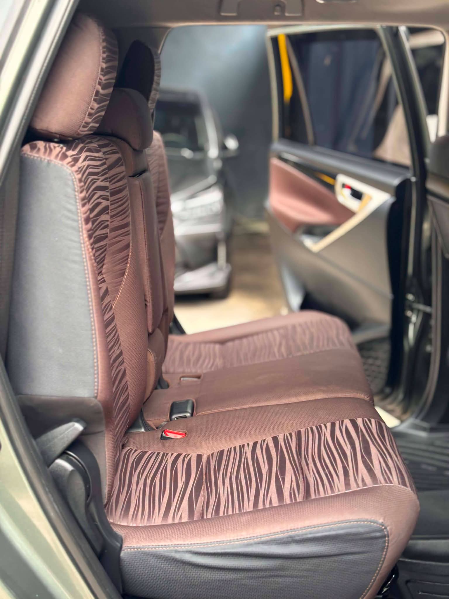 2021 Toyota Innova G 2.8 L - Image 10