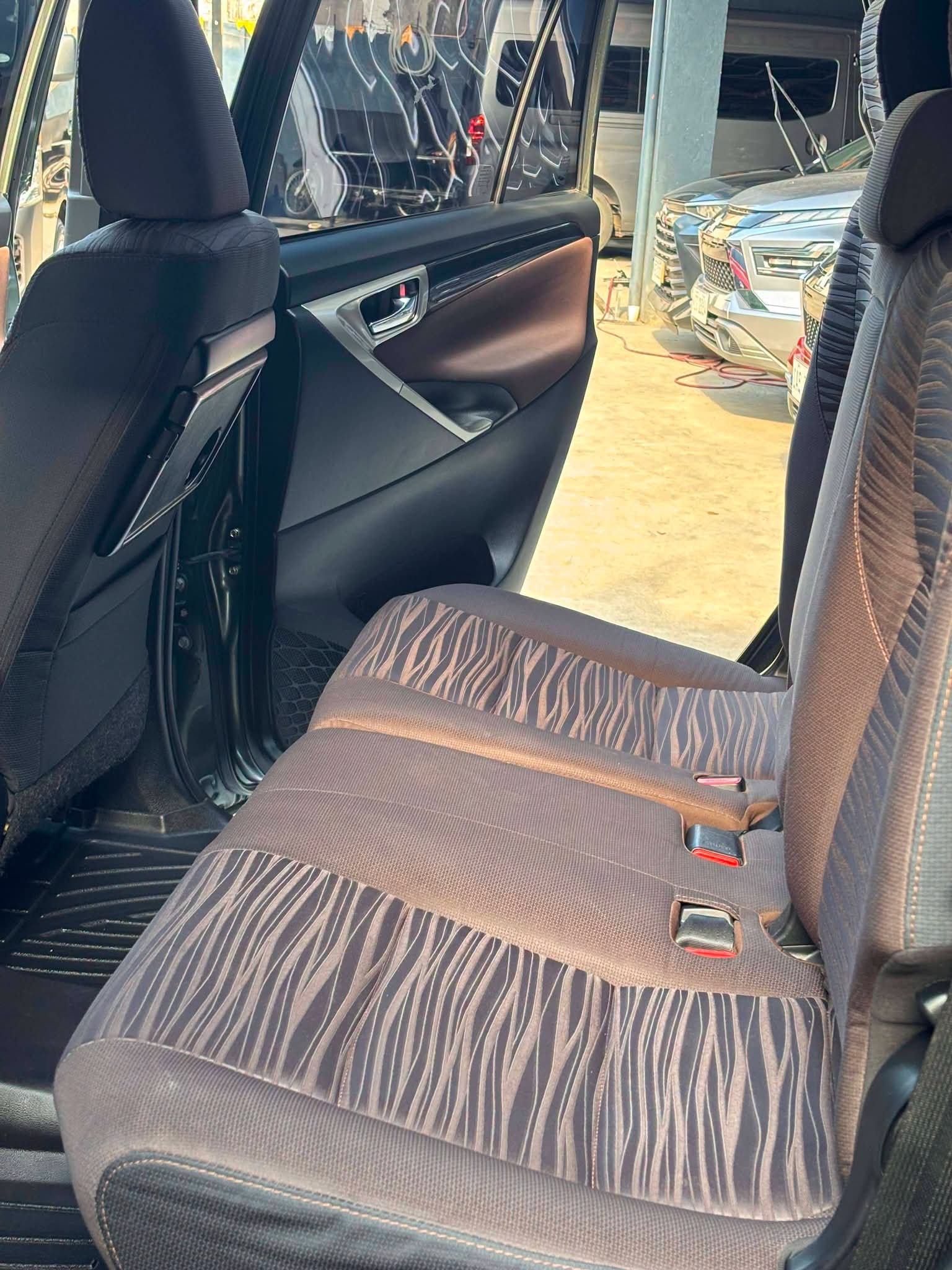 2021 Toyota Innova G 2.8 L - Image 19