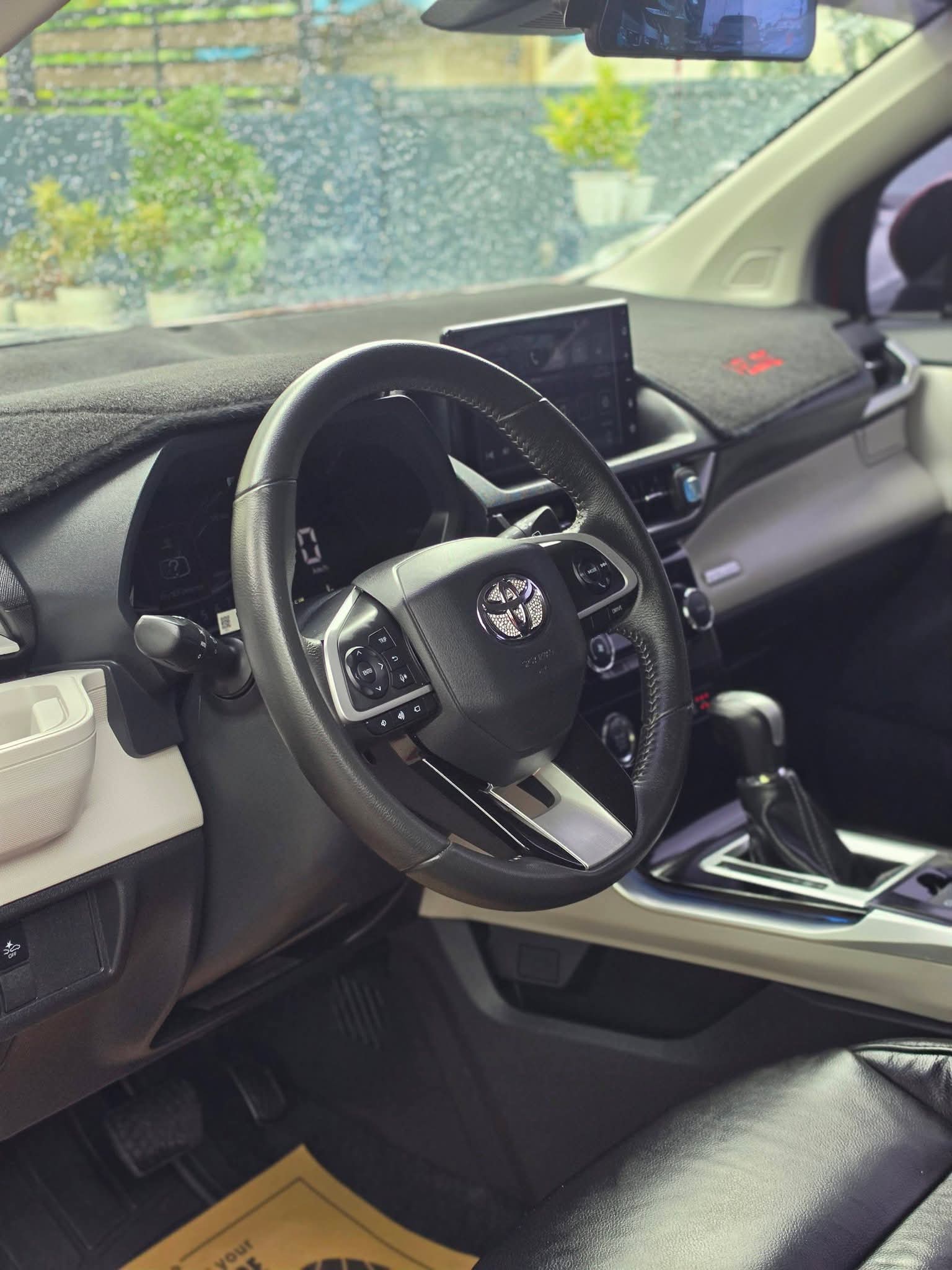 Toyota Veloz V 2023 - Image 8